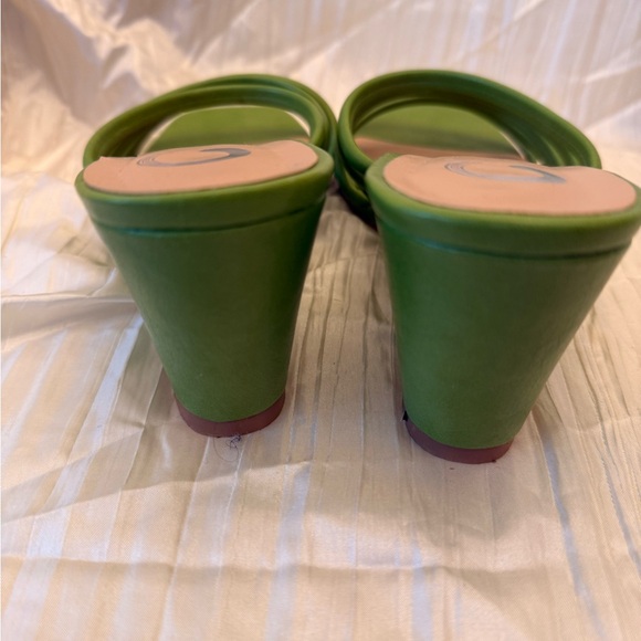 Green Strappy Women's Shoes - Picture 4 of 4